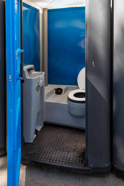 Portable Toilet Options We Offer in Lone Star, TX